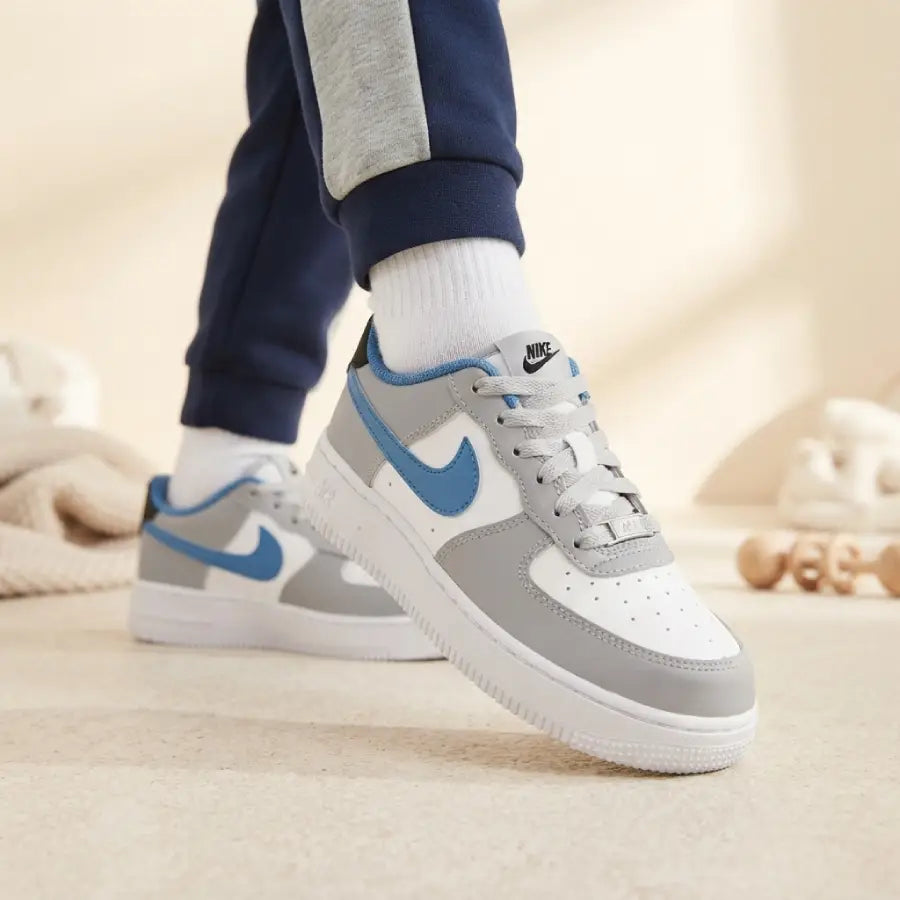 Men's Classic Low-Top Casual Sneakers