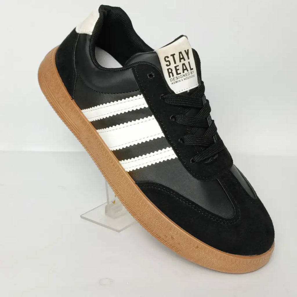 Classic Low-Top Casual Sneakers